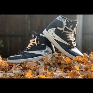 Custom service for shoes.